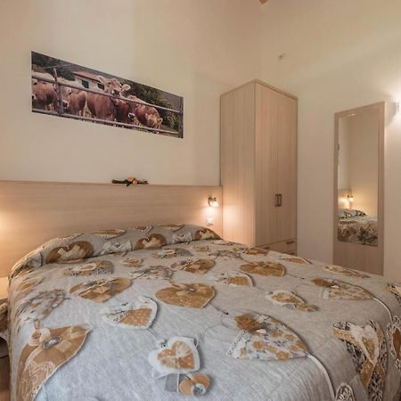 Nonno Bigi Tulipano Apartment Tremosine Luaran gambar
