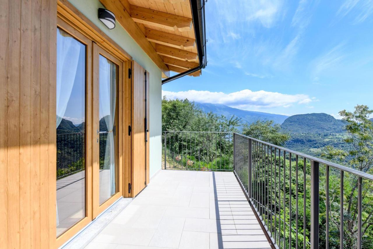 Nonno Bigi Tulipano Apartment Tremosine Luaran gambar