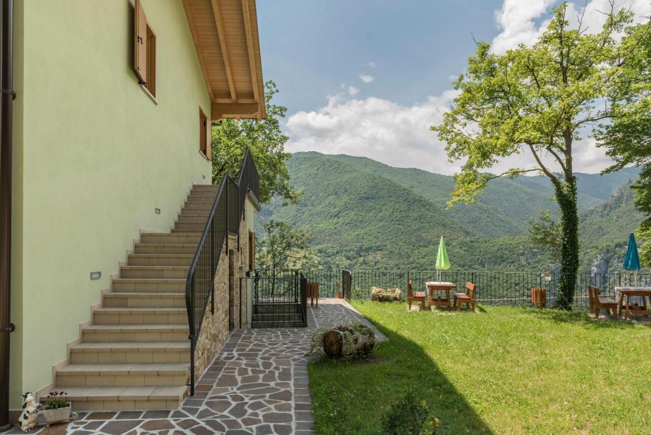 Nonno Bigi Tulipano Apartment Tremosine Luaran gambar